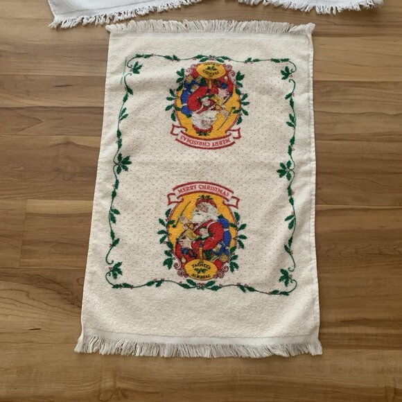 Christmas Kitchen Towel Set Lot 8 Piece Poinsettias Tree Holiday - Picture 2 of 7